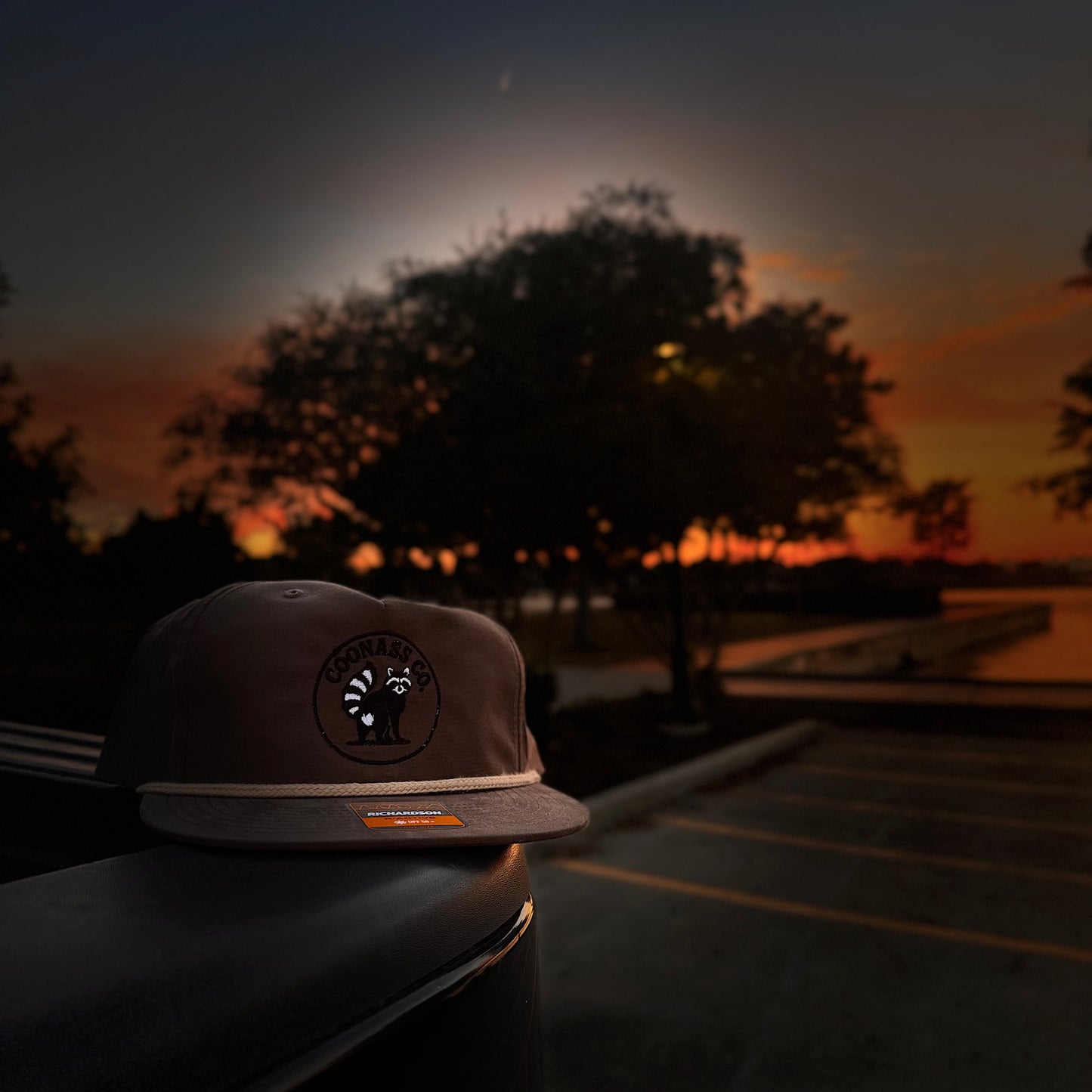 The Mocha/Khaki 256 Richardson