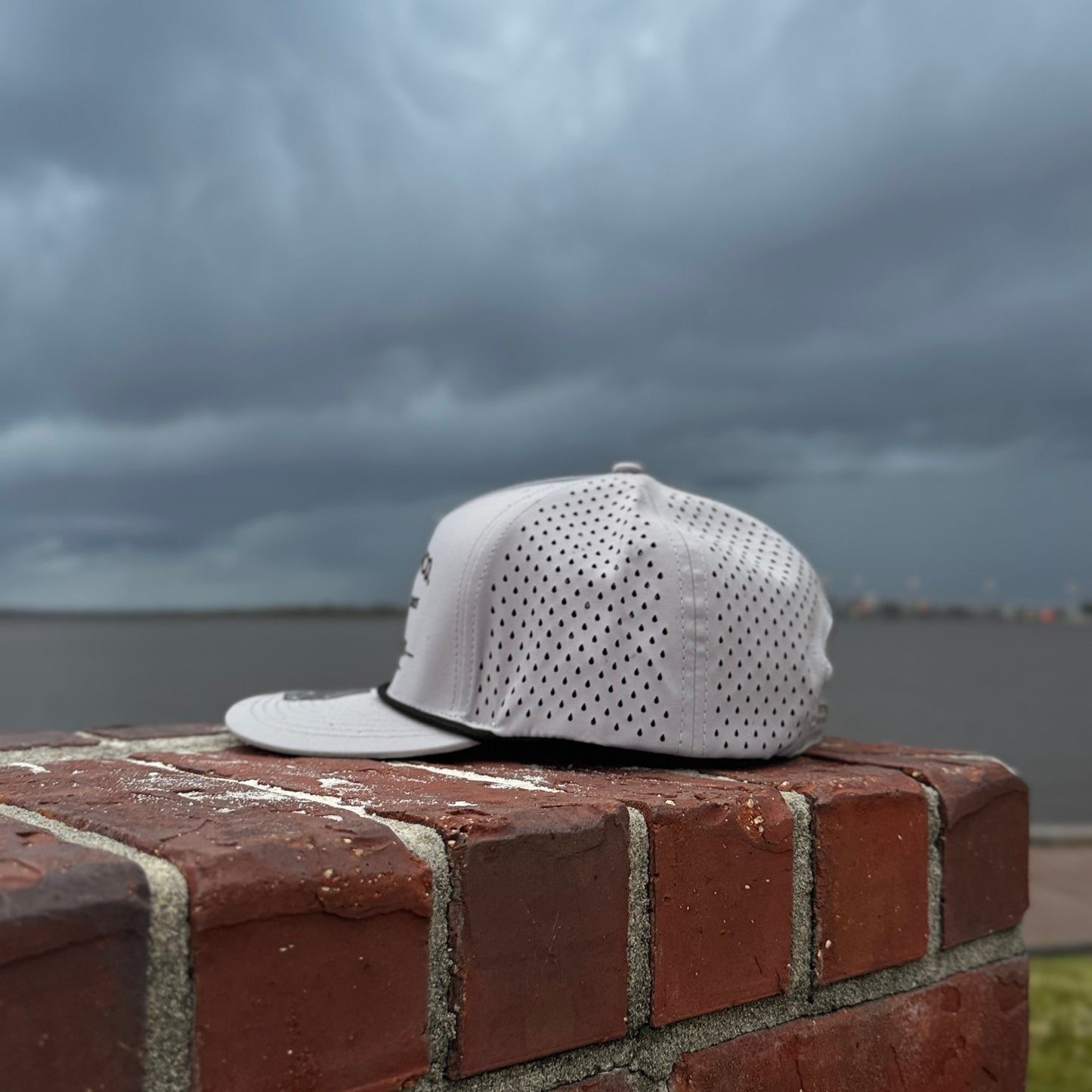 The Grey Performance Hat